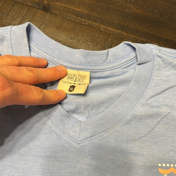 JADELYNN BROOKE Blue V-Neck T-Shirt Short Sleeve Women’s Size XL - Picture 7 of 7